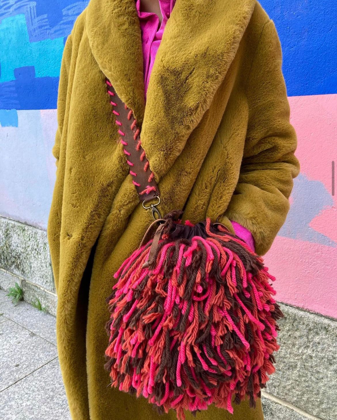 Entrudo | Burga Bucket Bag with fringes - Image 10