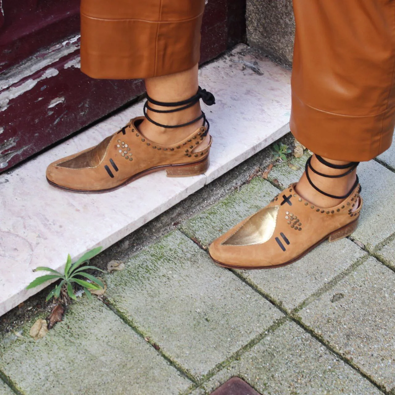 Entrudo | Careto Flat shoes with lace camel - Image 5