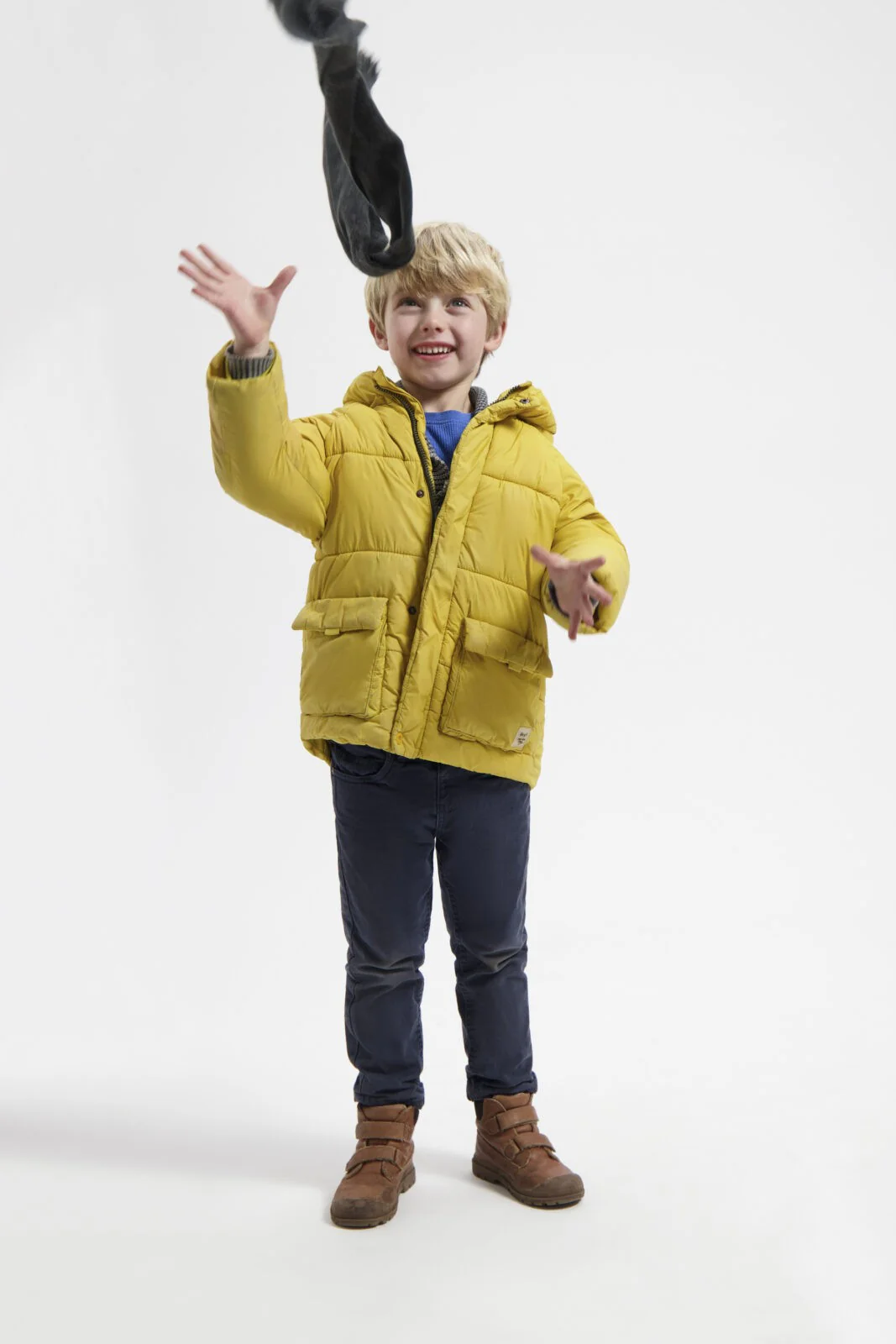 Alpaca Loca | Kids Scarf Dark Grey - Image 3